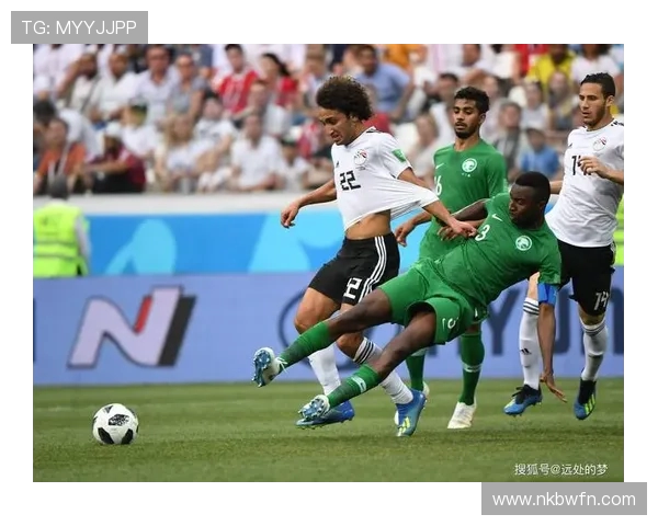 中国队与伊拉克队激战正酣期待精彩对决展现足球魅力与团队精神 中国队与伊拉克队激战正酣期待精彩对决展现足球魅力与团队精神