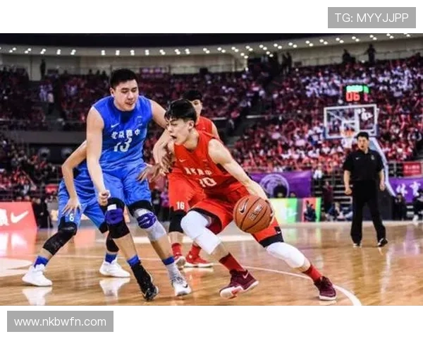 赵岩昊的篮球之路从青涩少年到CBA明星的成长故事与奋斗历程 赵岩昊的篮球之路从青涩少年到CBA明星的成长故事与奋斗历程