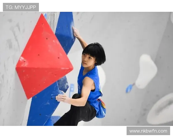 成都攀岩队的防反体系与攀岩战术的深度解析与应用探讨