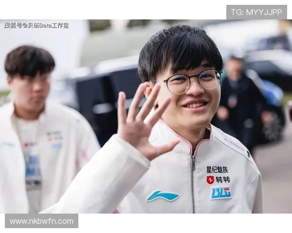 JDG战队在世界大师赛中以99分稳居积分榜首位,展现强劲实力 JDG战队在世界大师赛中以99分稳居积分榜首位,展现强劲实力