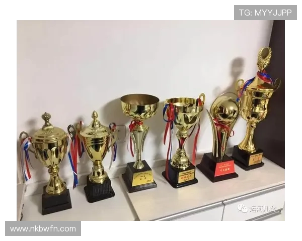 WE战队崛起之路:从默默无闻到世界冠军的辉煌历程 WE战队崛起之路:从默默无闻到世界冠军的辉煌历程